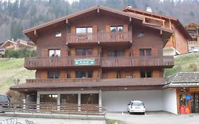 Appartement Le Grand-Bornand, 2 pièces, 5 personnes - FR-1-467-26